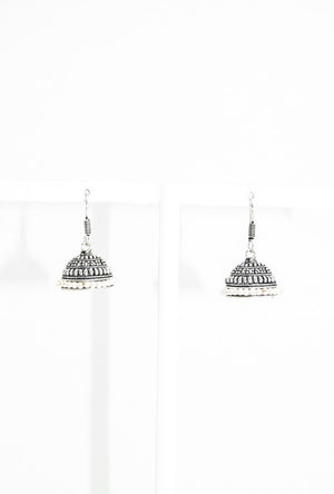 Black Metal earrings with white beads - Desi Royale