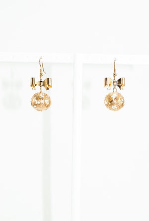 Gold bow earrings - Desi Royale