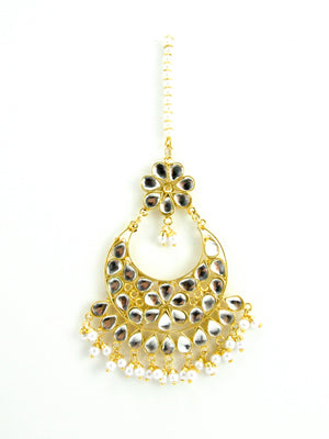 Royal Kundan with White Pearls Mang Tikka - Desi Royale