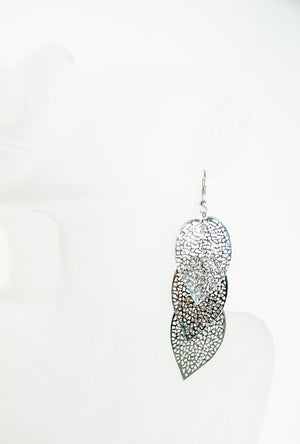 Silver leaf drop earrings - Desi Royale