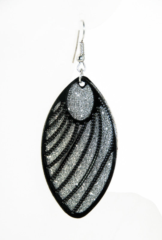 Black crystal oval earrings - Desi Royale