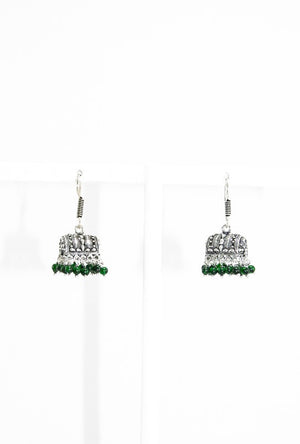 Black metal earrings with green beads - Desi Royale