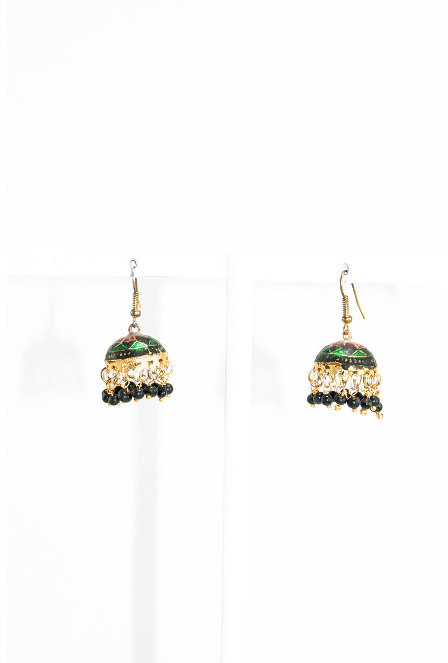 Multicolor earring with black drops - Desi Royale