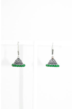 Black metal earrings with green beads - Desi Royale