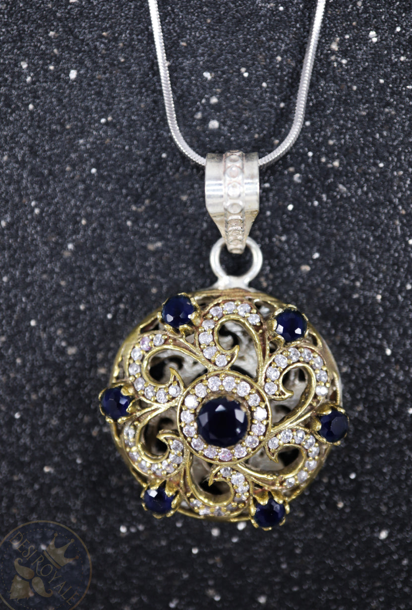Blue Chakra Silver pendant with gemstones - Desi Royale